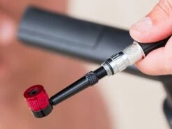 BBB Embout De Gonflage AirPipe Pour Pompe à Pied -Équipement Vélo bbb embout de gonflage airpipe pour pompe a pied 1