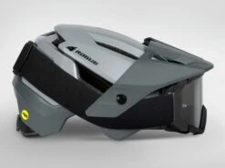 BLUEGRASS Rogue Core MIPS Casque VTT Rouge Métallisé -Équipement Vélo bluegrass rogue core mips casque vtt rouge metallise 4