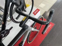 BMC Teammachine SLR01 Four Force AXS Vélo De Course 2023 -Équipement Vélo bmc teammachine slr01 four force axs velo de course 2023 4