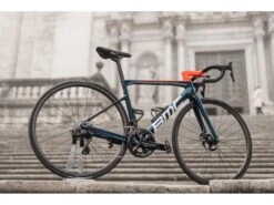 BMC Teammachine SLR01 One Dura-Ace Di2 Disc 12v Vélo De Course 2022 -Équipement Vélo bmc teammachine slr01 one dura ace di2 disc 12v velo de course 2022 18