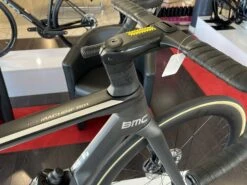 BMC Timemachine Road 01 Two Ultegra Di2 Disc 12v Vélo De Route Aéro 2022 -Équipement Vélo bmc timemachine road 01 two ultegra di2 disc 12v velo de route aero 2022 5