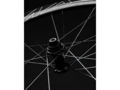 CORIMA Essentia 40 Roues Carbone 40mm Disques/tubeless Ready 2023 -Équipement Vélo corima essentia 40 roues carbone 40mm disquestubeless ready 2023 11
