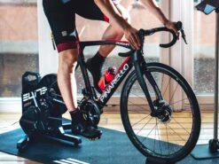 ELITE Home Trainer Suito-T à Transmission Directe -Équipement Vélo elite home trainer suito t a transmission directe 5