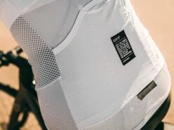 GOBIK Carrera 2.0 Moon Maillot Manches Courtes Warm 2022 -Équipement Vélo gobik carrera 20 moon maillot manches courtes warm 2022 3