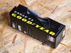 GOODYEAR Eagle F1 Pneu Souple Tubeless Black & Tan - 700x25c 700x28c 700x30c -Équipement Vélo goodyear eagle f1 pneu souple tubeless black tan 700x25c 700x28c 2