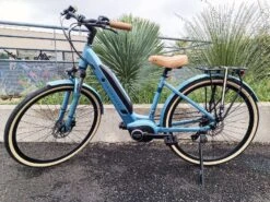 GRANVILLE E-Absolute 34 Bosch Active Line 400WH Bleu/vert 2023 -Équipement Vélo granville e absolute 34 bosch active line 400wh bleuvert 2023 9