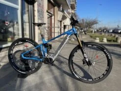 MONDRAKER Crafty RR 29 VTTAE Marlin Blue-Racing Silver 2022 -Équipement Vélo mondraker crafty rr 29 vttae marlin blue racing silver 2022 5