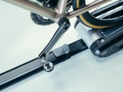 WAHOO FITNESS Bundle Kickr Rollr + Pédales Speedplay Powerlink Zero -Équipement Vélo wahoo fitness bundle kickr rollr pedales speedplay powerlink zero 9