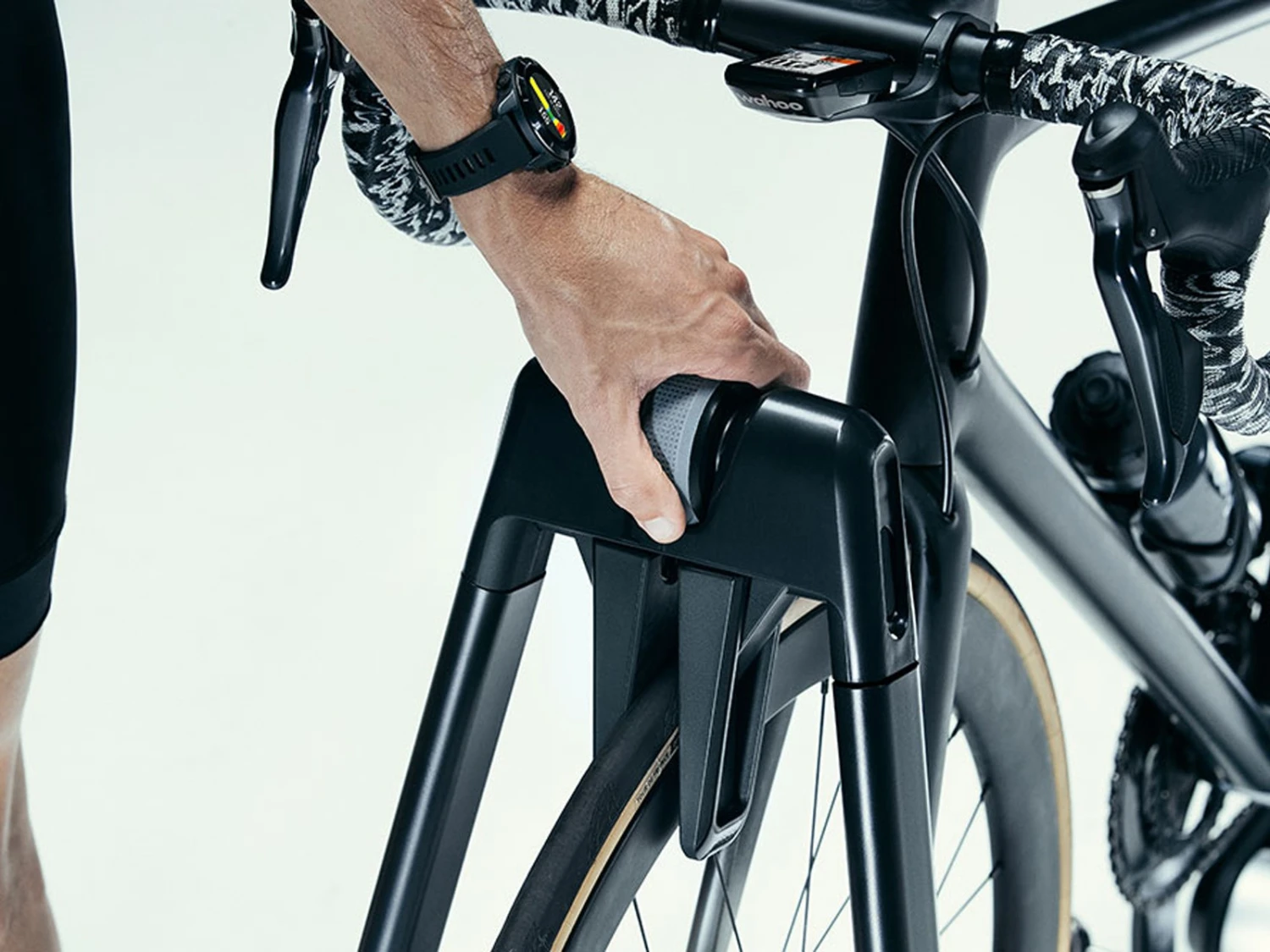 WAHOO FITNESS Bundle Kickr Rollr Smart Bike 7 WAHOO FITNESS Bundle Kickr Rollr Smart Bike – Image 5