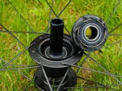 ZIPP 303 Firecrest Boyau Disque Roues Carbone 45mm 2023 -Équipement Vélo zipp 303 firecrest boyau disque roues carbone 40mm 2023 4