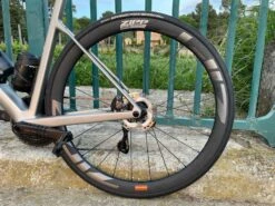 ZIPP 303 Firecrest Disc Roues Carbone 40mm Disque Pneu Tubeless 2023 -Équipement Vélo zipp 303 firecrest roues carbone 40mm disques tubeless 2022 2